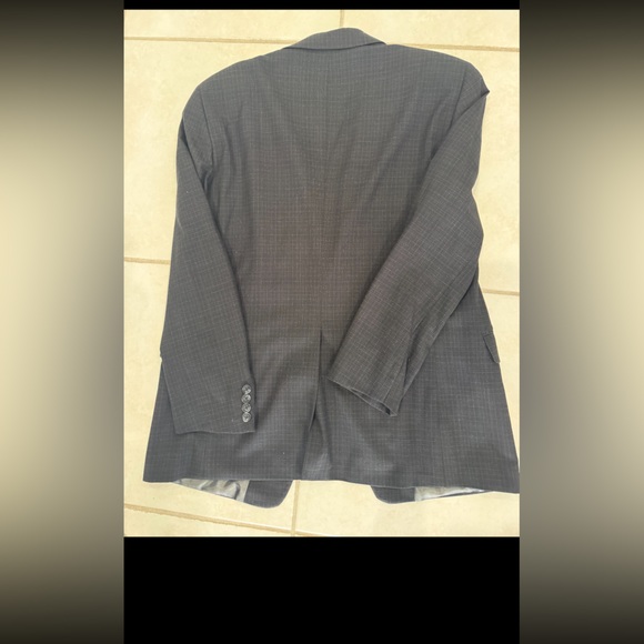 Theory Men's Classic Gray Blazer - Picture 5 of 5